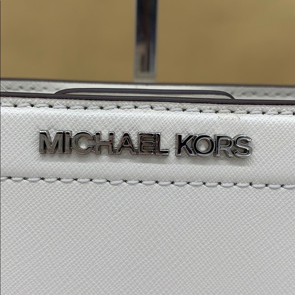 MICHAEL KORS RAYNE SM CROSSBODY OPTIC WHITE - Picture 15 of 16